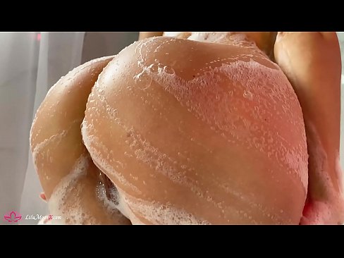 ❤️ Brünette masturbiert Muschi mit Vibrator zu intensivem Orgasmus in der Dusche ☑ Fucking bei de.hentaiteca.ru ❌️❤