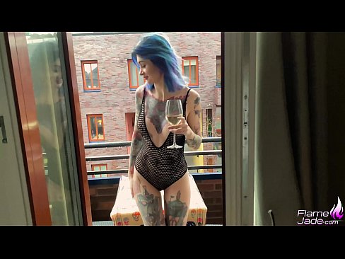 ❤️ Großartiges Mädchen lutscht mit einem Schluck und fickt leidenschaftlich unter freiem Himmel ☑ Fucking bei de.hentaiteca.ru ❌️❤